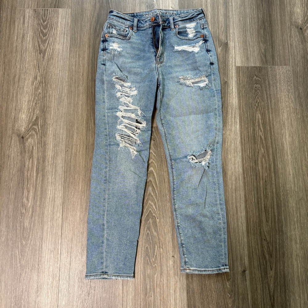 American Eagle Mom Jeans